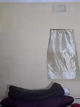 PRINCESSEMELXX93 online show from December 2, 2025, 2:39 am