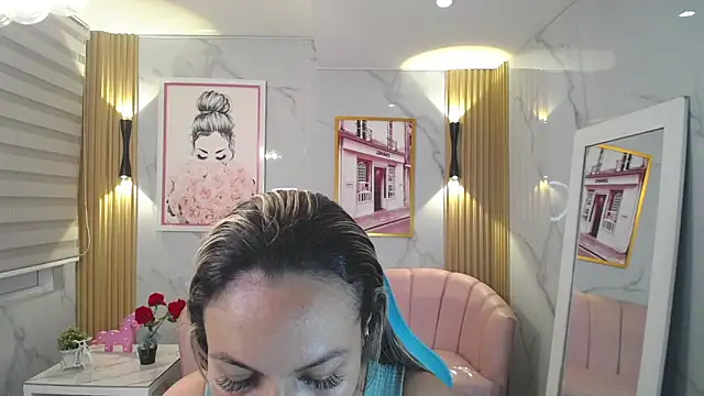 Jade Jones a online show from October 28, 2025, 3:43 am