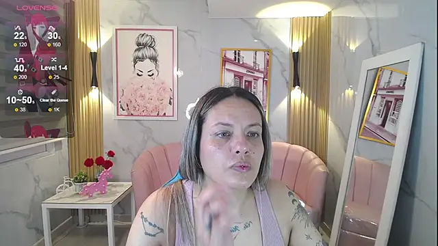 Jade Jones a online show from December 17, 2025, 3:34 am