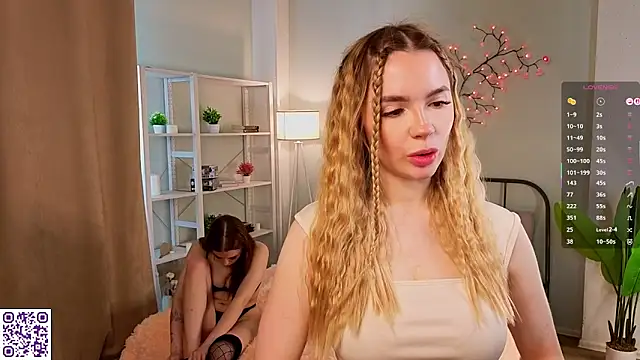 TashiaBosack online show from May 5, 2026, 1:02 am