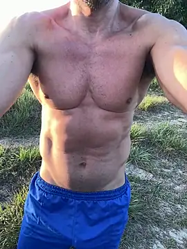 Snapshot of CasadoLutadorBigStuds chatting on October 16, 2025, 7:48 pm CasadoLutadorBigStuds online show from October 16, 2025, 7:48 pm