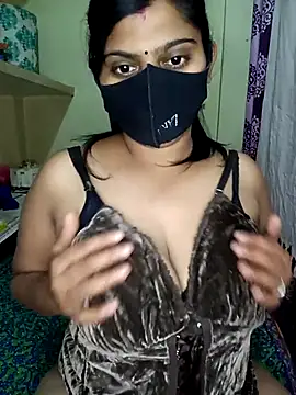 Snapshot of reena502 chatting on February 27, 2026, 12:10 am reena502 online show from February 27, 2026, 12:10 am