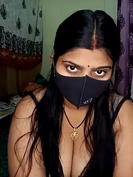 Snapshot of reena502 chatting on March 18, 2026, 12:14 am reena502 online show from March 18, 2026, 12:14 am