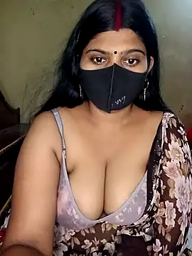 Snapshot of reena502 chatting on August 4, 2026, 4:04 am reena502 online show from August 4, 2026, 4:04 am