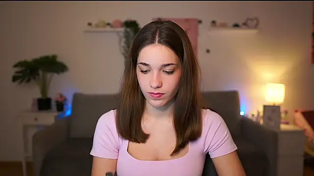 kissie cat online show from December 2, 2025, 2:12 pm