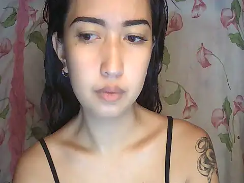 Snapshot of Soft_Angel8 chatting on August 5, 2026, 5:43 am Soft Angel8 online show from August 5, 2026, 5:43 am