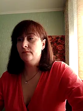 Amandda  online show from May 3, 2026, 3:29 pm