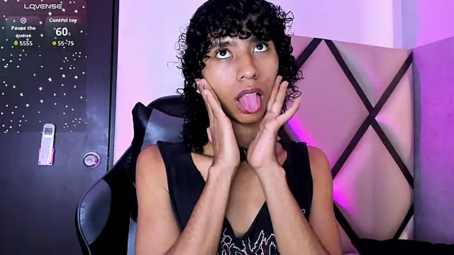 venus-03 online show from November 7, 2025, 3:28 am