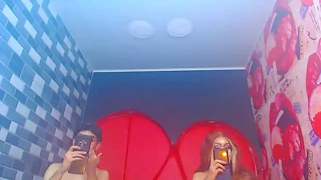 julessxcharlotte online show from February 9, 2026, 2:21 pm