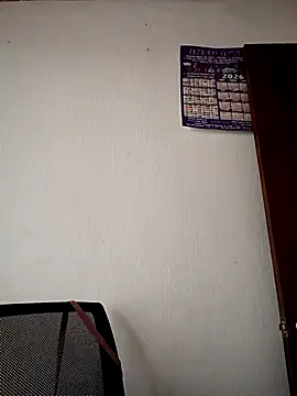 Mia-Glow online show from February 23, 2026, 12:57 pm