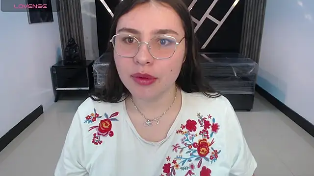 VictoriaGonzalez ch online show from September 10, 2025, 4:07 pm