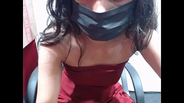  kamyaa09 online show from April 18, 2026, 7:07 pm