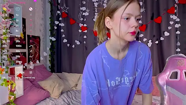 WeiSusi online show from March 17, 2026, 5:49 pm