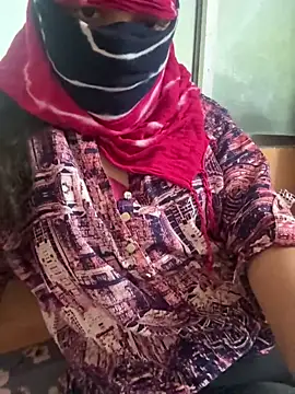 crazy111girl online show from February 4, 2026, 12:22 pm