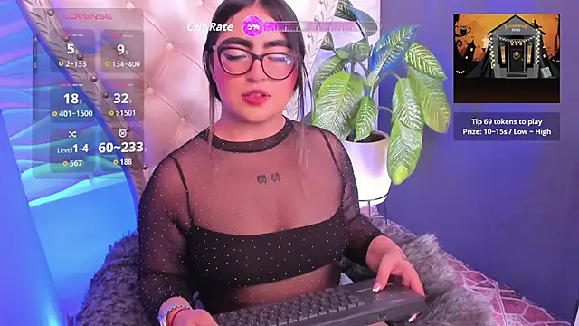 Snapshot of April__foxx chatting on October 16, 2025, 2:40 pm April  foxx online show from October 16, 2025, 2:40 pm