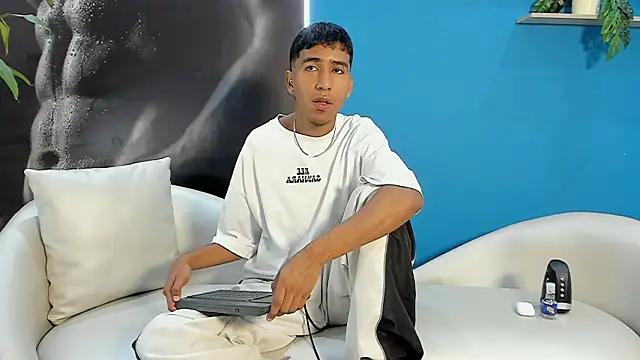 ender h0t online show from January 17, 2026, 2:22 pm