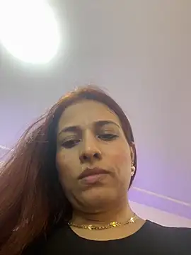 VictoriaFerro online show from June 12, 2026, 8:41 pm