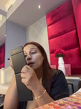 VictoriaFerro online show from June 13, 2026, 2:48 pm
