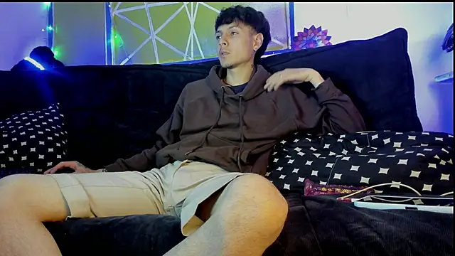 Dioniso guy8 online show from February 25, 2026, 7:45 pm