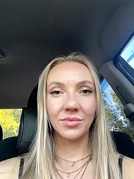 Snapshot of viki_sky chatting on September 16, 2025, 11:55 am viki sky online show from September 16, 2025, 11:55 am