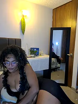 BiiancaEstradaa online show from June 14, 2026, 12:30 am