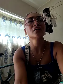 BiiancaEstradaa online show from June 21, 2026, 3:25 pm