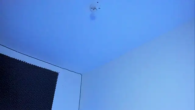 Snapshot of Ellope_ chatting on October 10, 2025, 3:38 am Ellope online show from October 10, 2025, 3:38 am