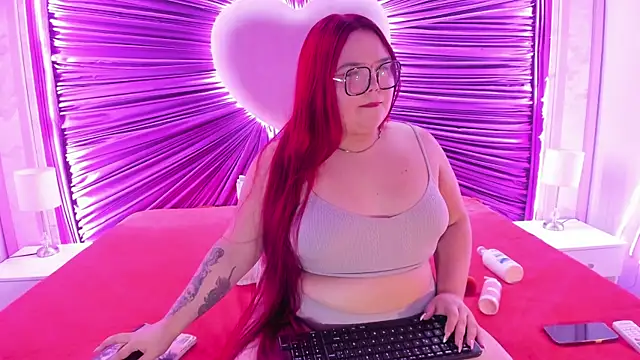 Lushi Love online show from July 5, 2026, 3:02 am
