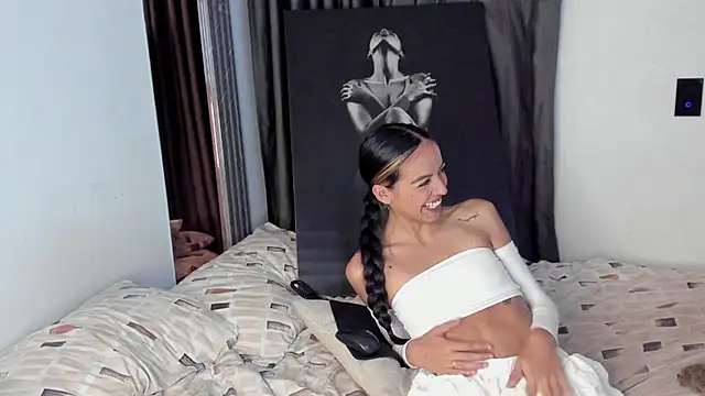 spicy angels  online show from May 16, 2026, 12:07 am