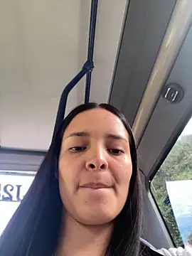 Mia jhoonson online show from November 18, 2025, 9:19 pm