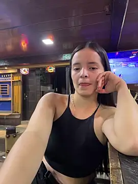 Mia jhoonson online show from February 4, 2026, 2:17 am