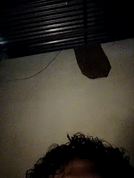 Snapshot of Machucon1 chatting on October 7, 2025, 10:07 pm Machucon1 online show from October 7, 2025, 10:07 pm