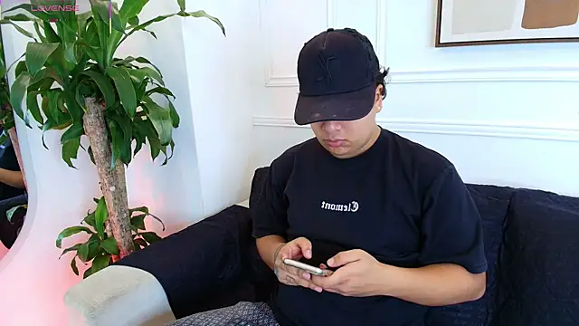 Snapshot of Naim_Bennetsex chatting on October 1, 2025, 5:52 pm Naim Bennetsex online show from October 1, 2025, 5:52 pm