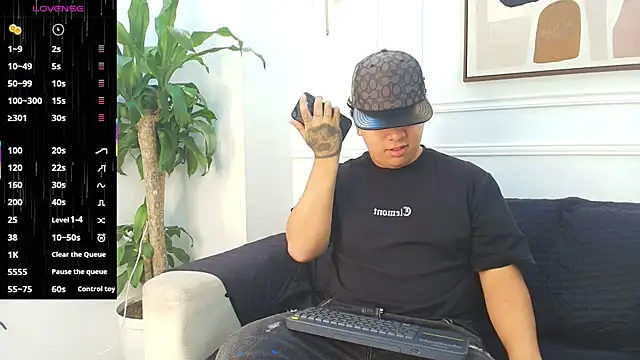 Snapshot of Naim_Bennetsex chatting on October 10, 2025, 6:29 pm Naim Bennetsex online show from October 10, 2025, 6:29 pm