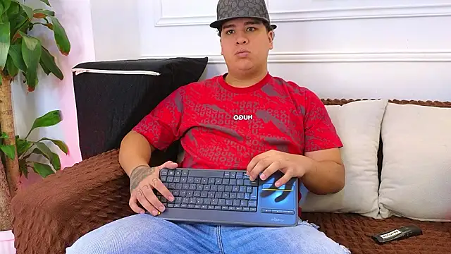 Naim Bennetsex online show from March 21, 2026, 6:33 pm