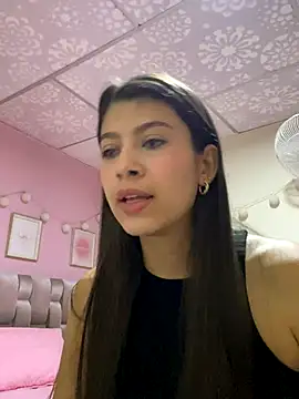 Snapshot of Lenapink19 chatting on September 28, 2025, 4:01 pm Lenapink19 online show from September 28, 2025, 4:01 pm