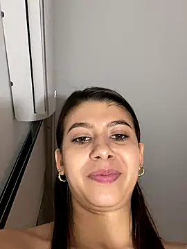 Snapshot of Lenapink19 chatting on October 17, 2025, 4:48 am Lenapink19 online show from October 17, 2025, 4:48 am