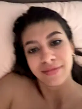 Snapshot of Lenapink19 chatting on October 23, 2025, 2:27 pm Lenapink19 online show from October 23, 2025, 2:27 pm