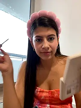 Snapshot of Lenapink19 chatting on October 27, 2025, 9:08 pm Lenapink19 online show from October 27, 2025, 9:08 pm