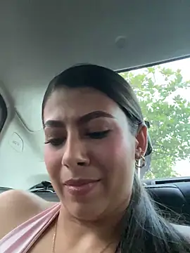 Snapshot of Lenapink19 chatting on November 5, 2025, 9:59 pm Lenapink19 online show from November 5, 2025, 9:59 pm