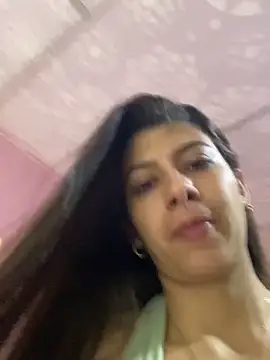 Lenapink19 online show from January 5, 2026, 10:24 pm