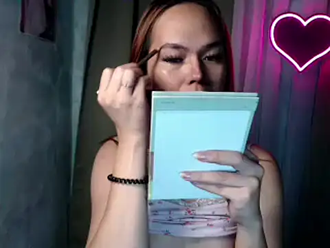 sweetsassyxx online show from November 27, 2025, 5:37 pm