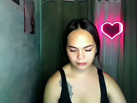 Snapshot of sweetsassyxx chatting on March 28, 2026, 4:23 am sweetsassyxx online show from March 28, 2026, 4:23 am