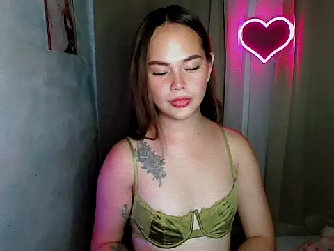 Snapshot of sweetsassyxx chatting on April 14, 2026, 6:52 am sweetsassyxx online show from April 14, 2026, 6:52 am