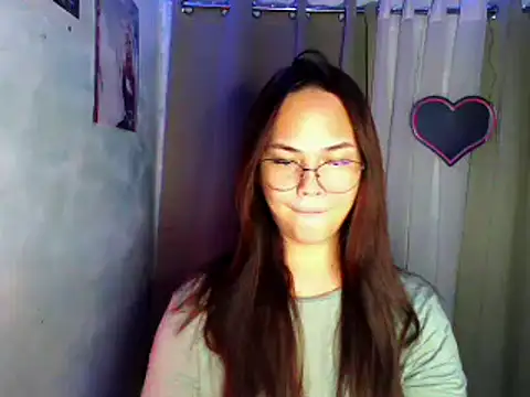 Snapshot of sweetsassyxx chatting on April 28, 2026, 2:11 pm sweetsassyxx online show from April 28, 2026, 2:11 pm