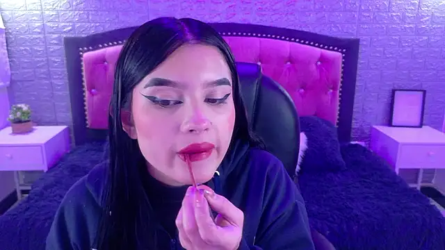 Natalie loffreda online show from February 5, 2026, 3:22 am