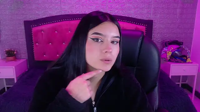 Natalie loffreda online show from March 3, 2026, 3:23 am