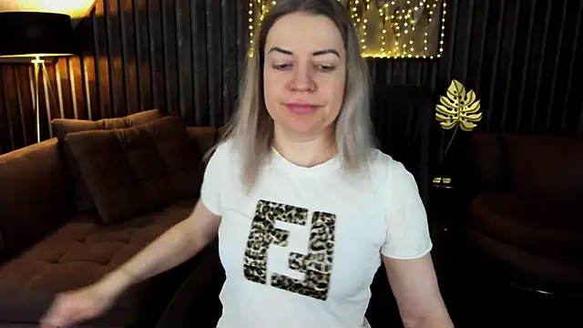 Snapshot of Anna_Snows chatting on March 21, 2026, 5:16 pm Anna Snows online show from March 21, 2026, 5:16 pm