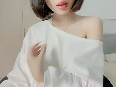 Snapshot of ggLovee chatting on October 29, 2025, 12:35 am ggLovee online show from October 29, 2025, 12:35 am