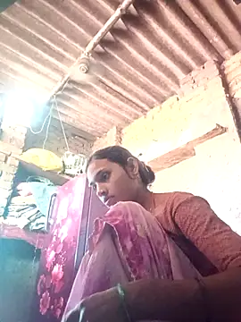 Shreya patel online show from September 9, 2025, 4:56 am